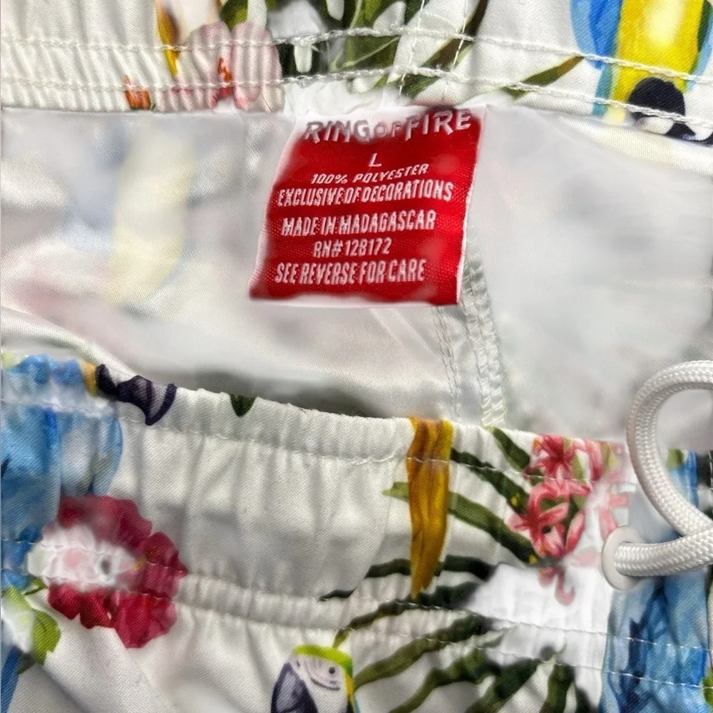 Ring of Fire Sz Large Parrot and Floral Print shorts/swim Trunks NWT. Summer Fun